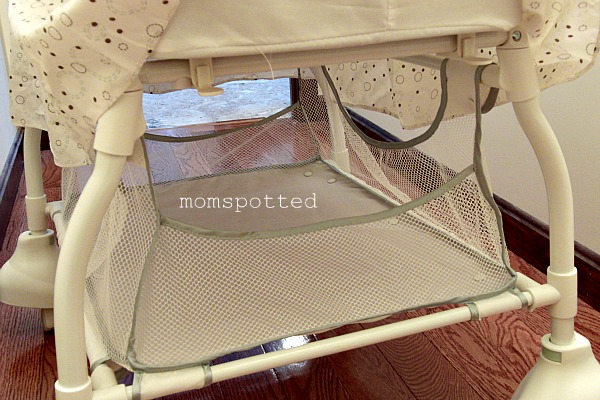 B2B Kolcraft Cuddle n Care 2 in 1 Bassinet Incline Sleeper Review Giveaway Mom Spotted