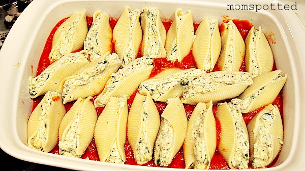 Pesto Spinach Stuffed Shells