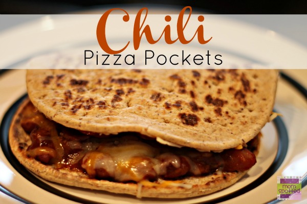 https://momspotted.com/wp-content/uploads/2013/01/Chili-Pizza-Pockets-1.jpg