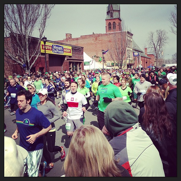 Holyoke, Massachusetts St. Patrick's Day Road Race #momspotted