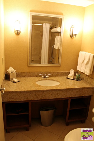Hilton Mystic Hotel Bathroom