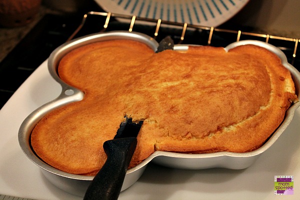 mickey mouse face cake pan