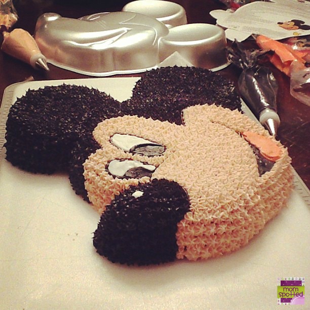 mickey mouse cake pan