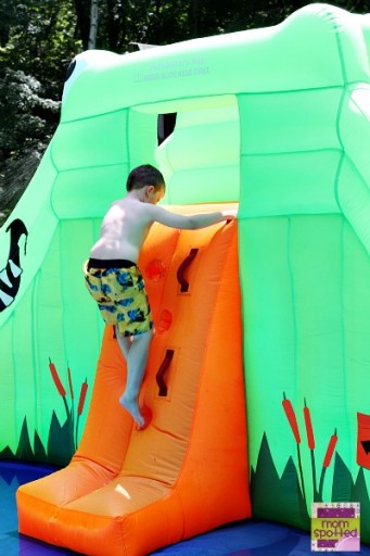 BounceHousesNow Gator Island Water Slide by Blast Zone #Review