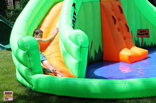 BounceHousesNow Gator Island Water Slide by Blast Zone #Review