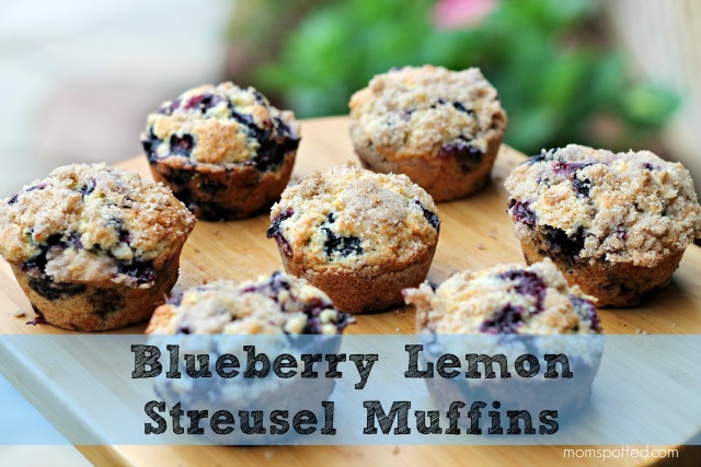 Blueberry Lemon Streusel Muffins