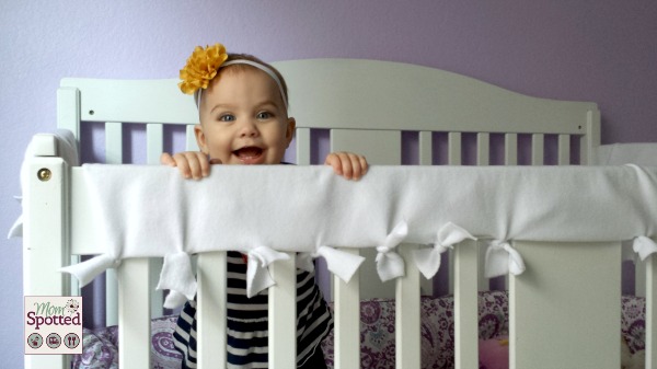 No Sew Fleece Tied Teething Crib Rail Cover Tutorial #momspotted