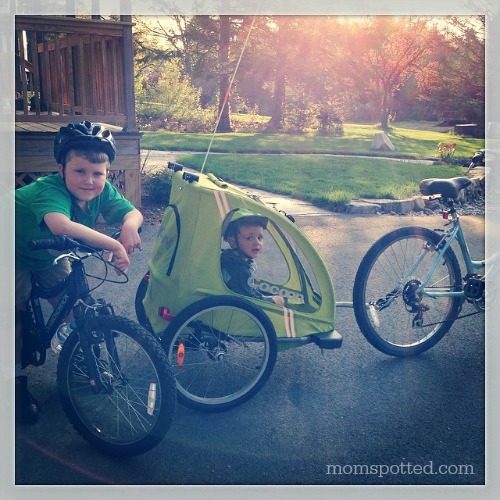 Bike ride with Sawyer & Gavin Joovy Cocoon #momspotted