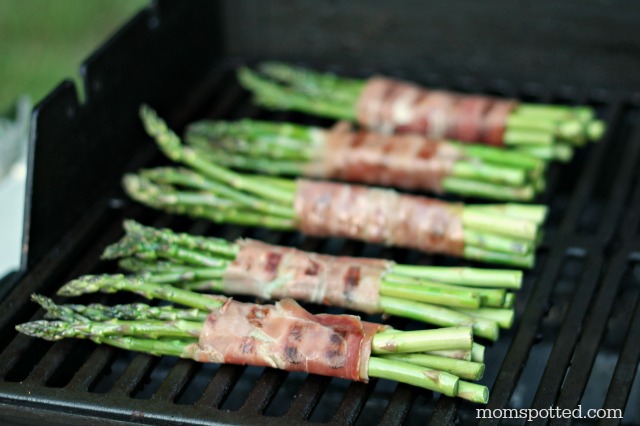 Grilled Prosciutto Wrapped Asparagus