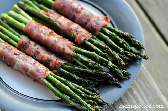 Grilled Prosciutto Wrapped Asparagus