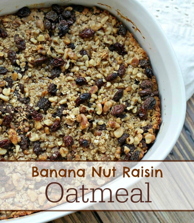 Banana Nut Raisin Oatmeal Breakfast Bake! #Recipe