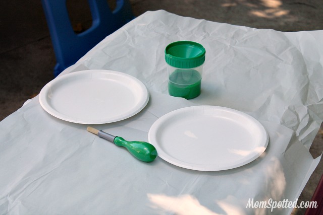 Make Your Own Apple Trees {Toddler Friendly #Craft} momspotted.com #applecraft #toddlercraft #appletree