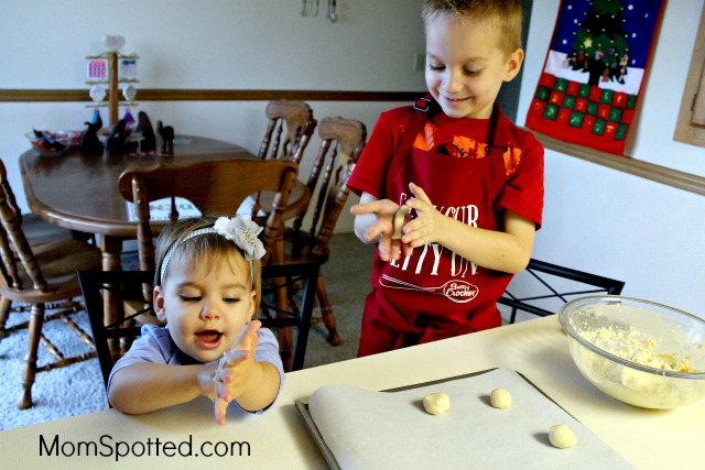 Betty Crocker Holiday Baking