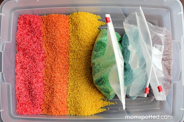 Make Your Own Rainbow Rice for Sensory Play {Fun Crafts With Mom}