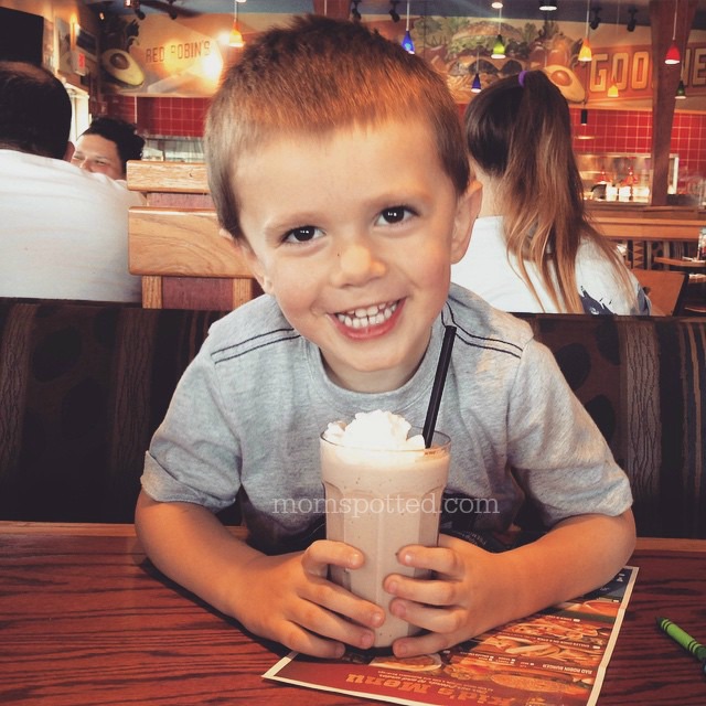 Sawyer James, Red Robin, Milkshakes