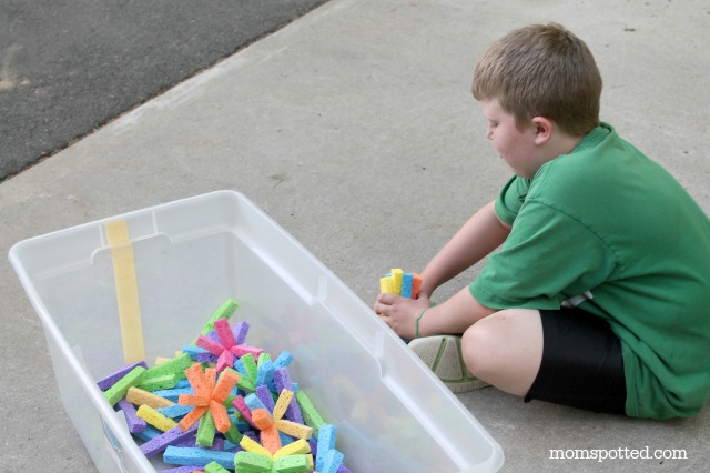 Have a Summer Water War with these DIY Sponge Bombs