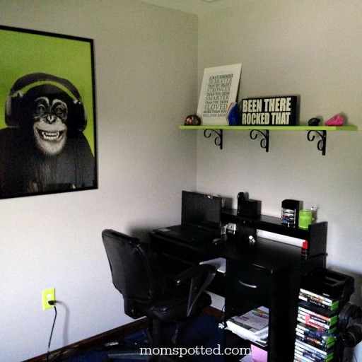 Custom Wall Shelf {Tutorial} with Ace Hardware Paint