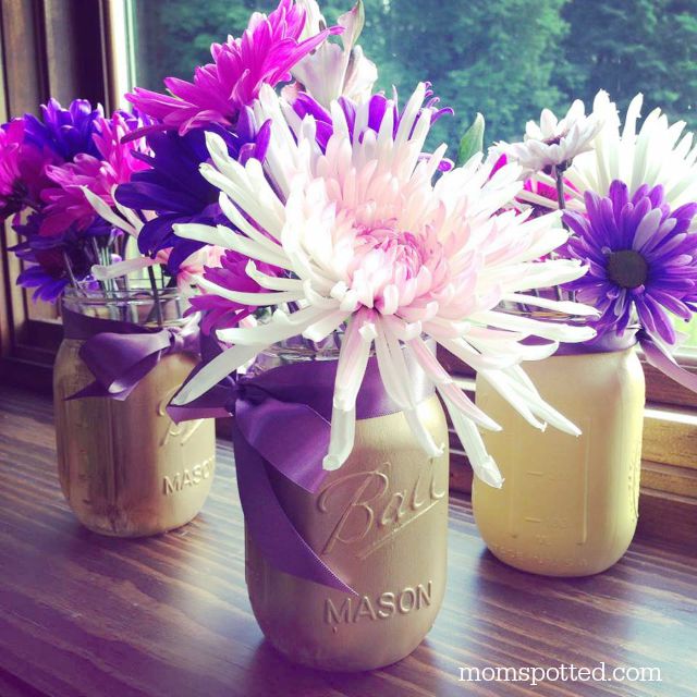 DIY Painted Mason Jar Flower Vases! These are great for wedding, baby showers, and even as home decor! Find directions on momspotted