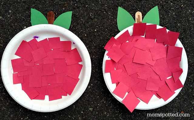 A is for Apple! An Apple Paper Plate Craft! Fun Autumn Preschool Project on momspotted.com