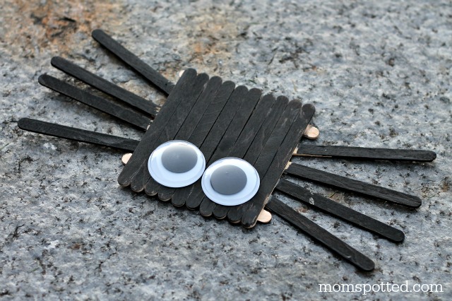 Halloween Spider Popsicle Stick Craft for Kids