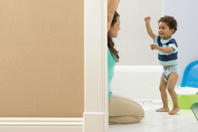 Successfully Potty Training Your Toddlers With Pampers EasyUps &Giveaway