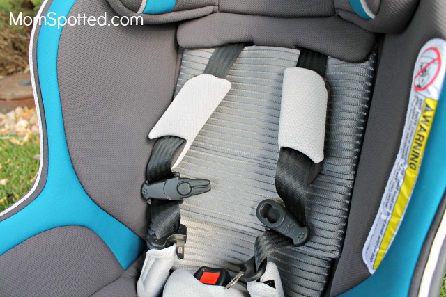 Chicco NextFit ZipAir Convertible Car Seat Keeps Kids Clean and Cool