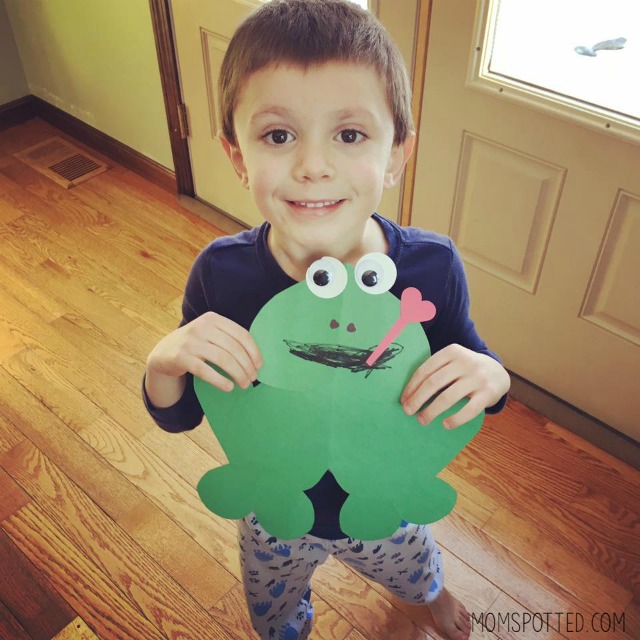 Heart Shaped Frog Valentine Craft for Kids