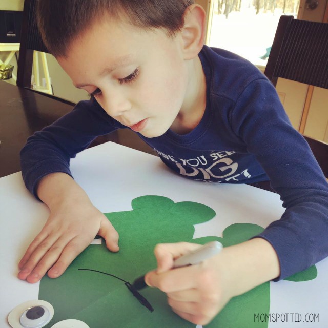 Heart Shaped Frog Valentine Craft for Kids