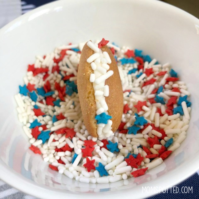 Easy Red White & Blue Cookies with NILLA Wafers